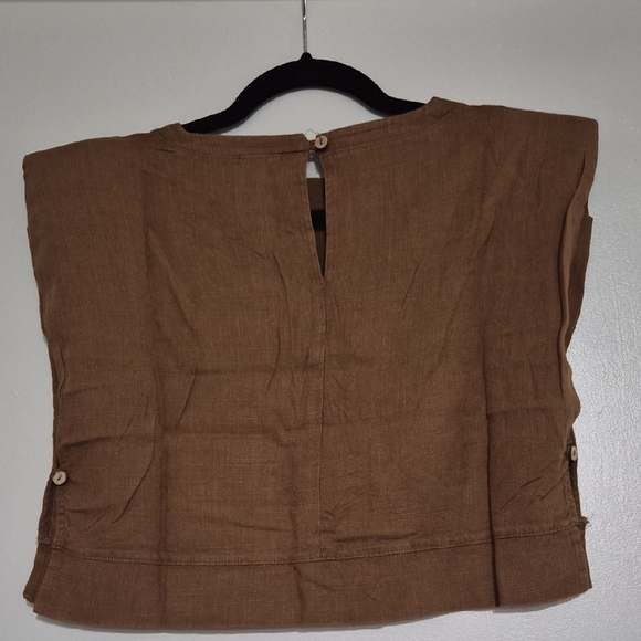 NWOT Zenana Sleeveless Cropped Top - Picture 2 of 4